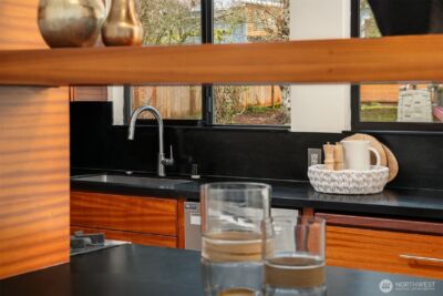 11340 Alton Avenue NE, Seattle, WA 98125 - Photo 8