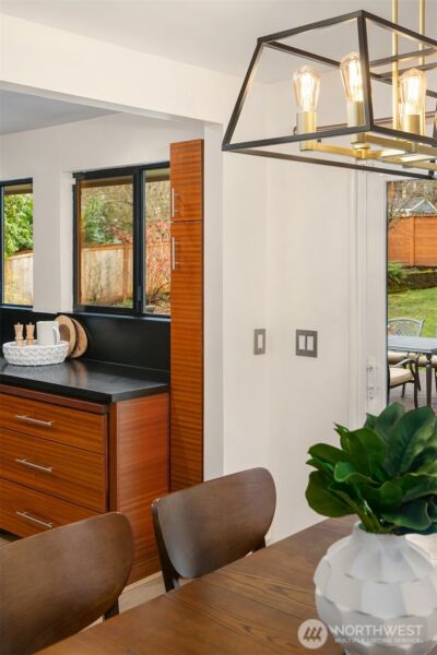 11340 Alton Avenue NE, Seattle, WA 98125 - Photo 10