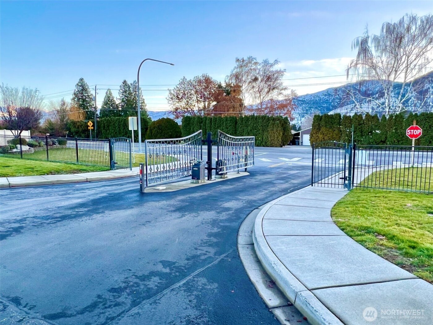 516 Village Drive , Manson, WA 98831