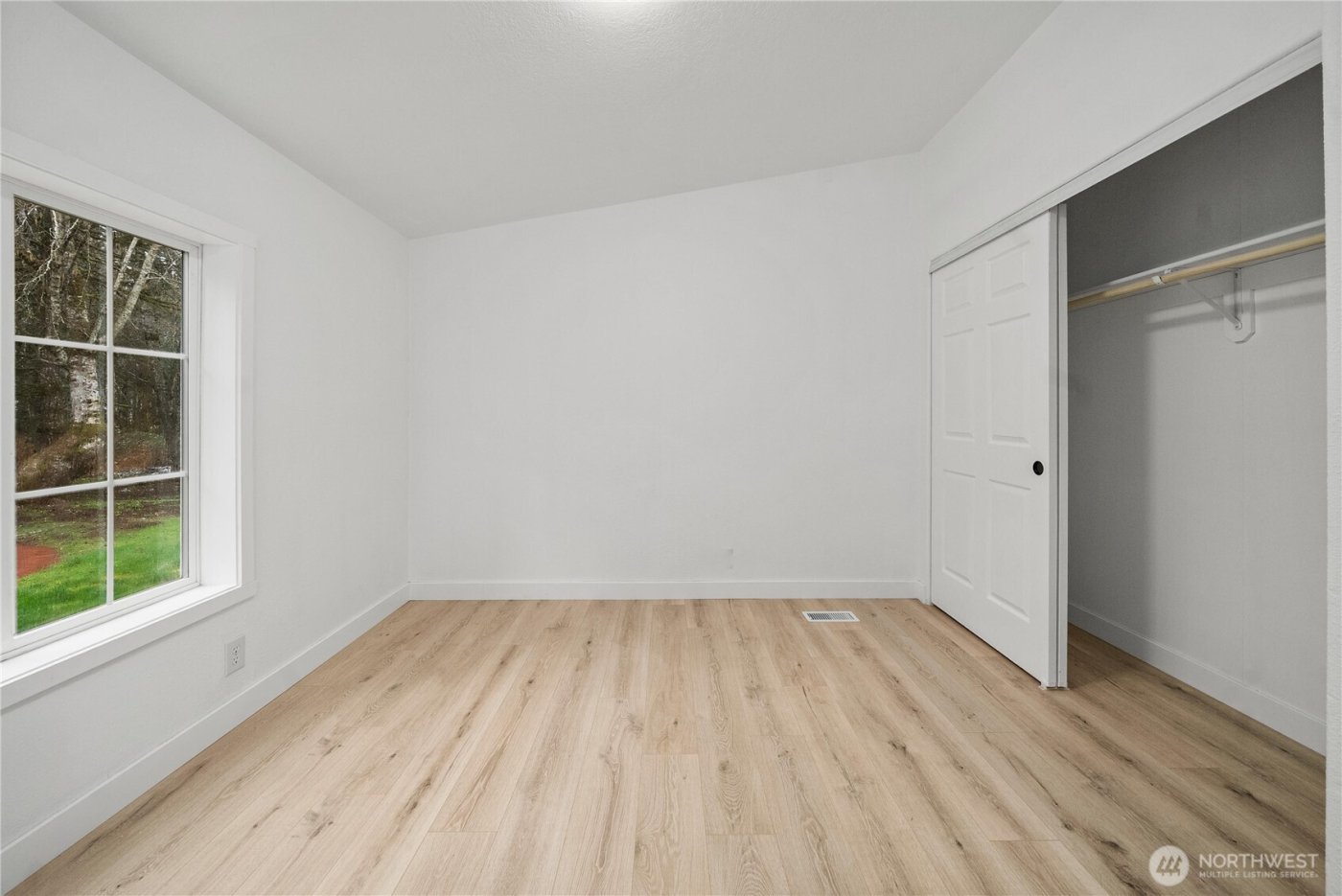 3643 SE Engledow Lane , Port Orchard, WA 98367