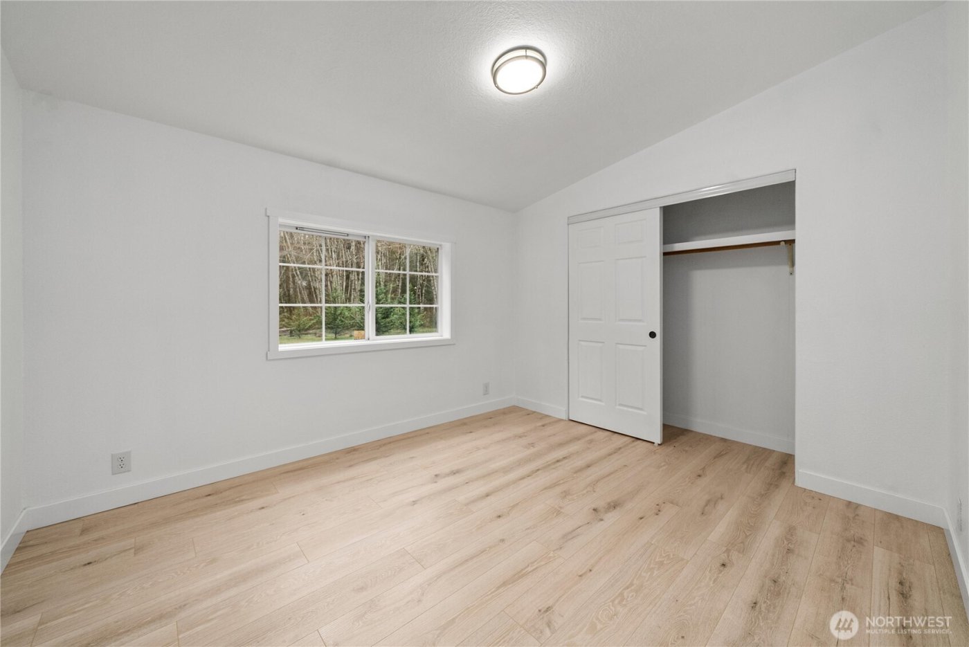 3643 SE Engledow Lane , Port Orchard, WA 98367