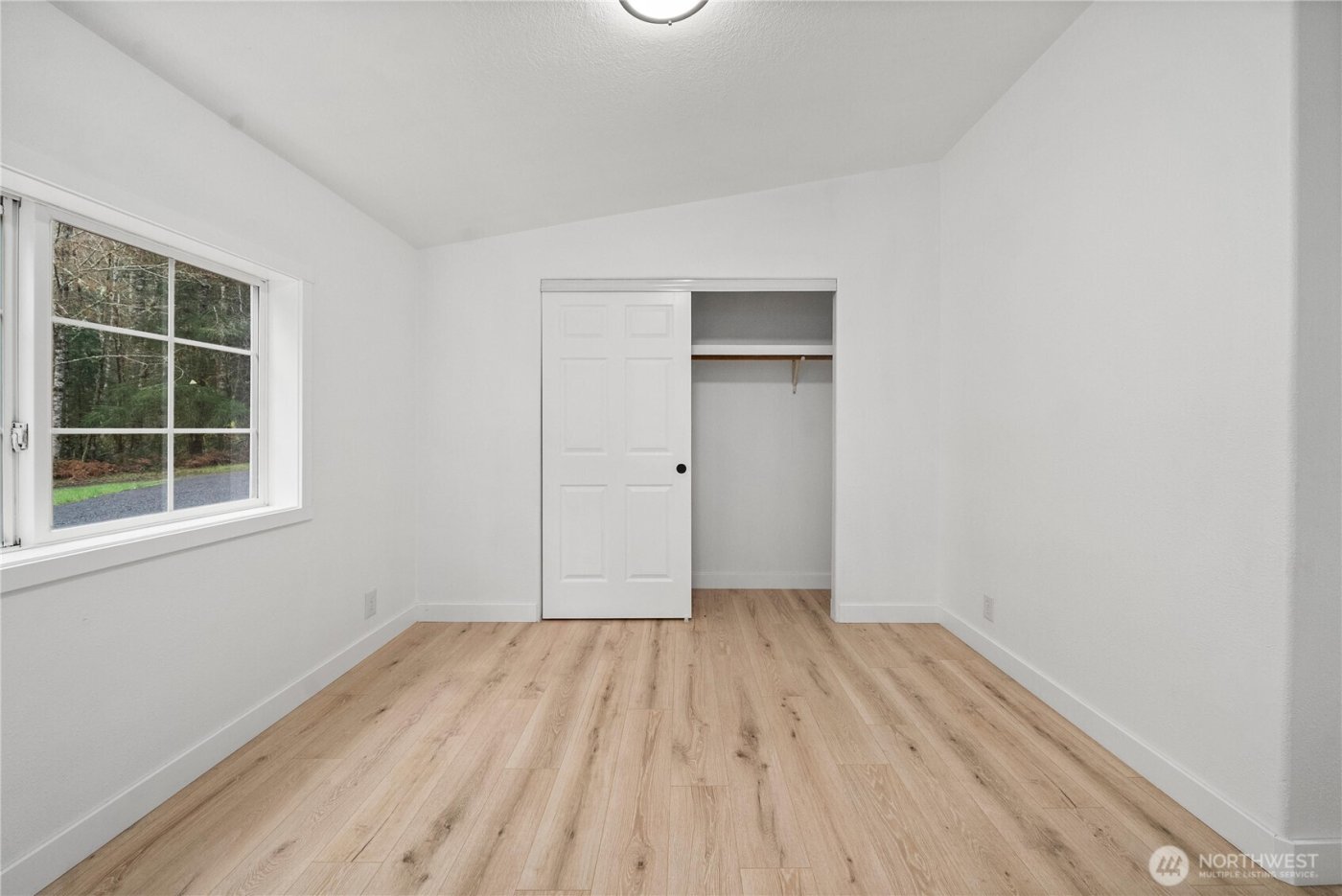 3643 SE Engledow Lane , Port Orchard, WA 98367