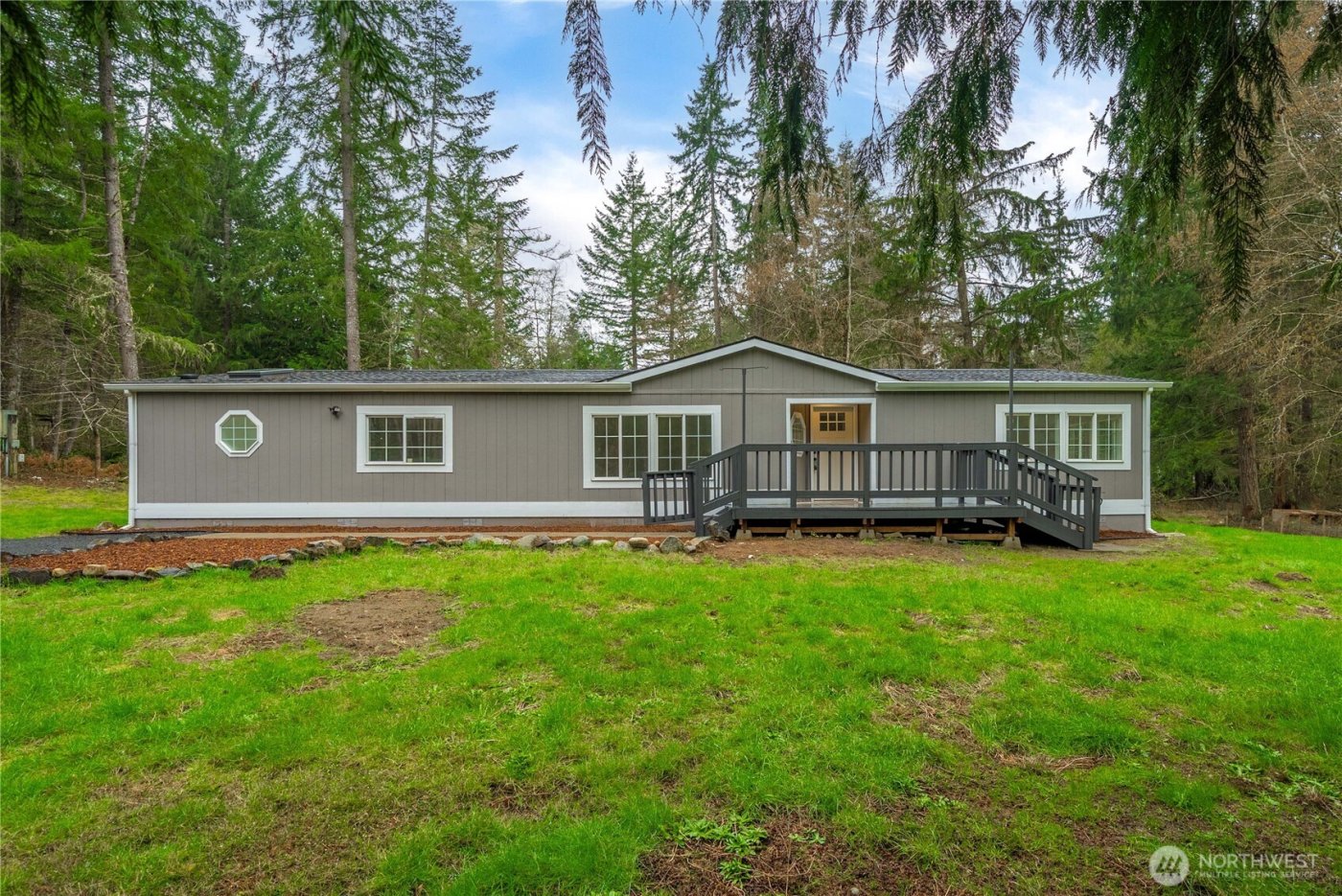 3643 SE Engledow Lane , Port Orchard, WA 98367