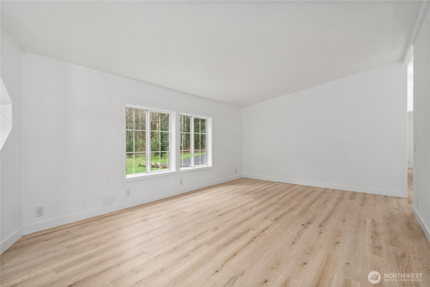 3643 SE Engledow Lane , Port Orchard, WA 98367