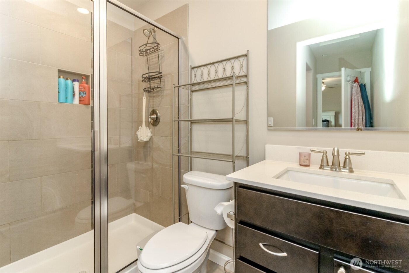 106 McNeal Avenue , Bremerton, WA 98312