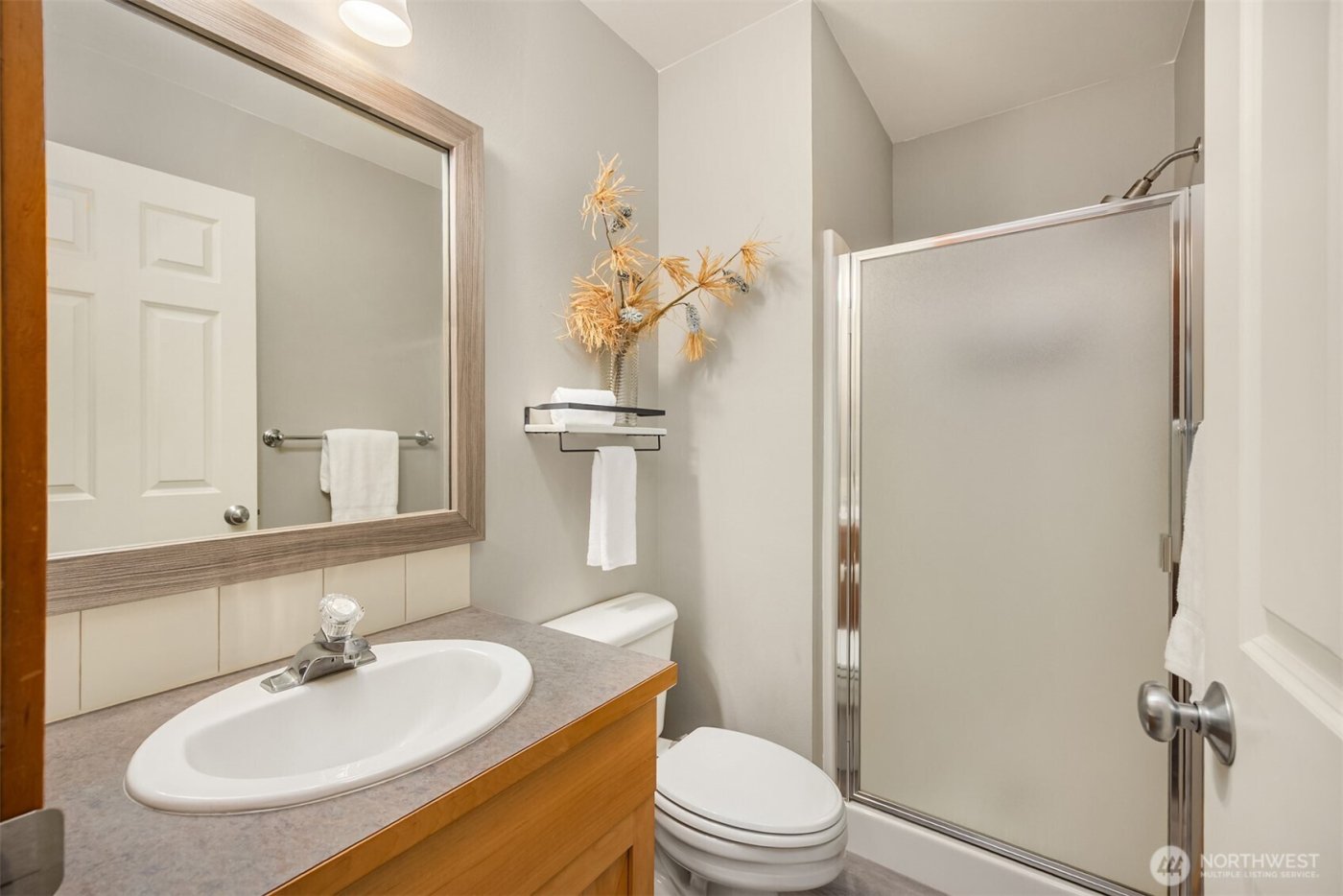 300 Wyatt Way NE #1, Bainbridge Island, WA 98110