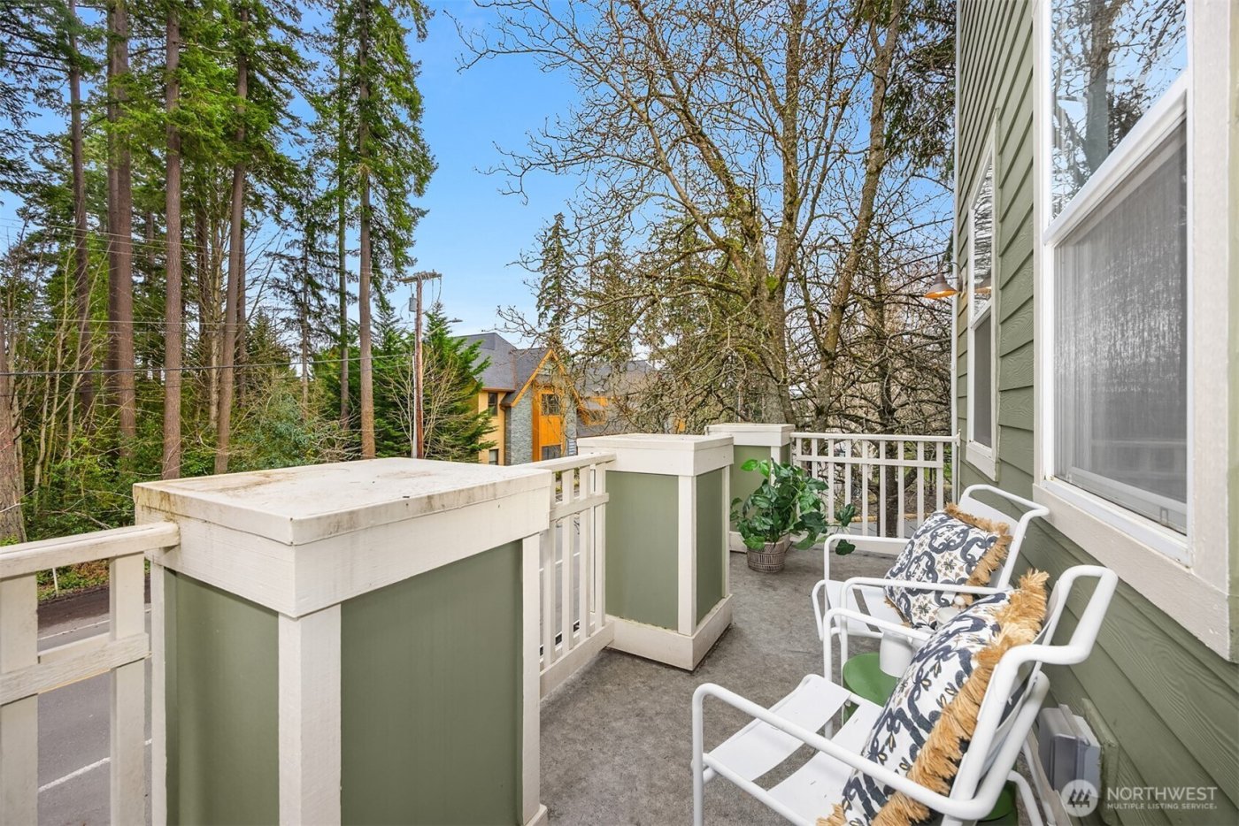 300 Wyatt Way NE #1, Bainbridge Island, WA 98110