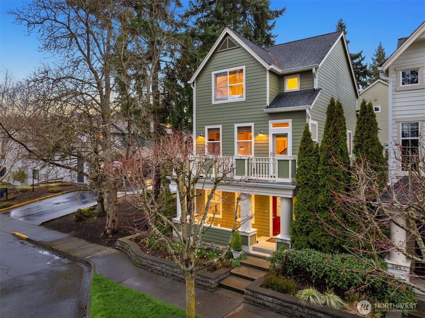 300 Wyatt Way NE #1, Bainbridge Island, WA 98110