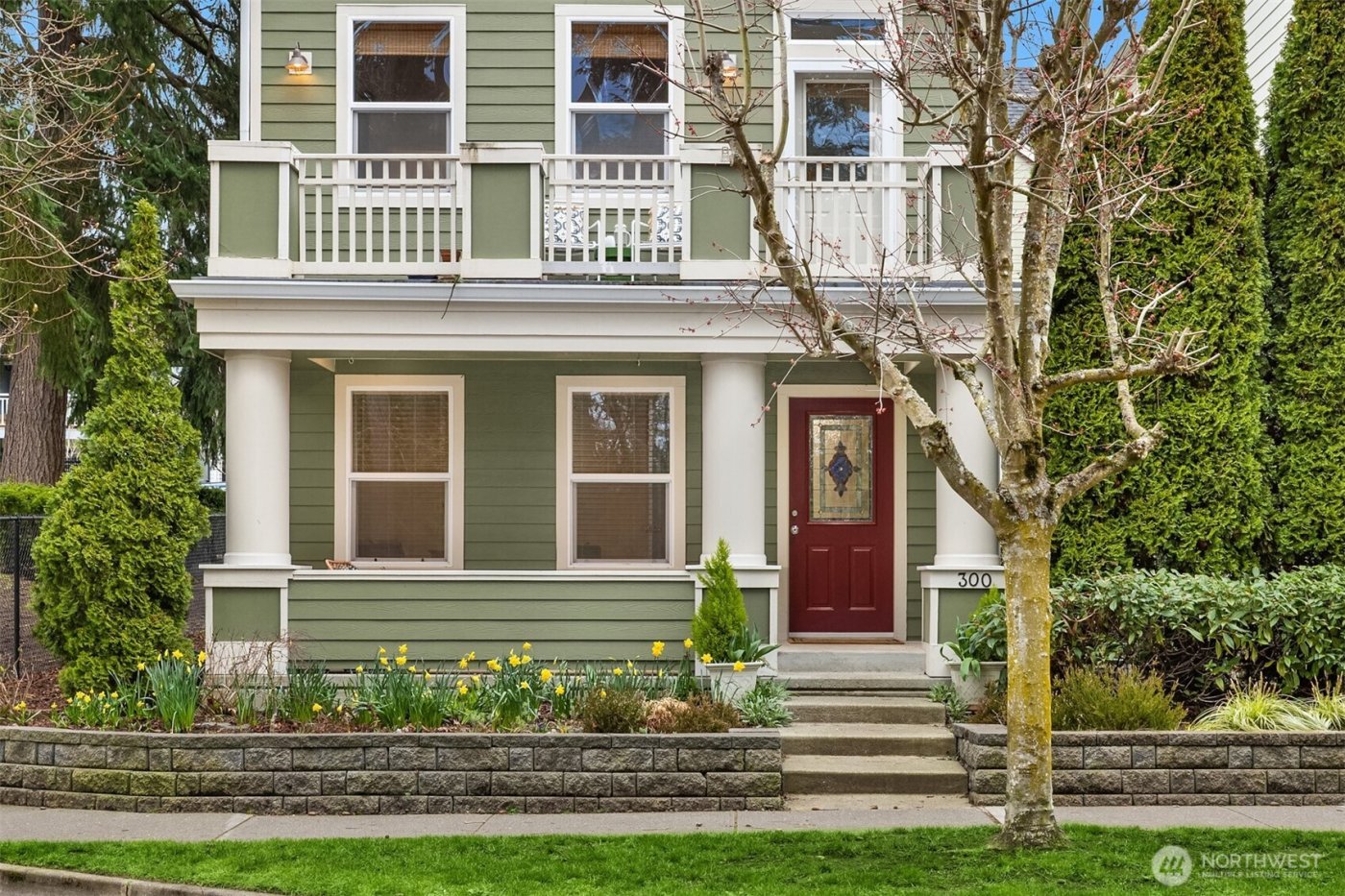 300 Wyatt Way NE #1, Bainbridge Island, WA 98110