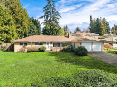 20816 1st Place S, Des Moines, WA 98198