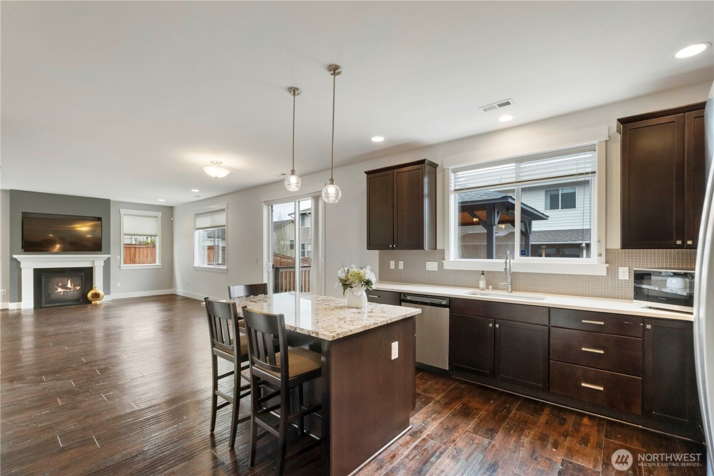 916 SW 341st St , Federal Way, WA 98023