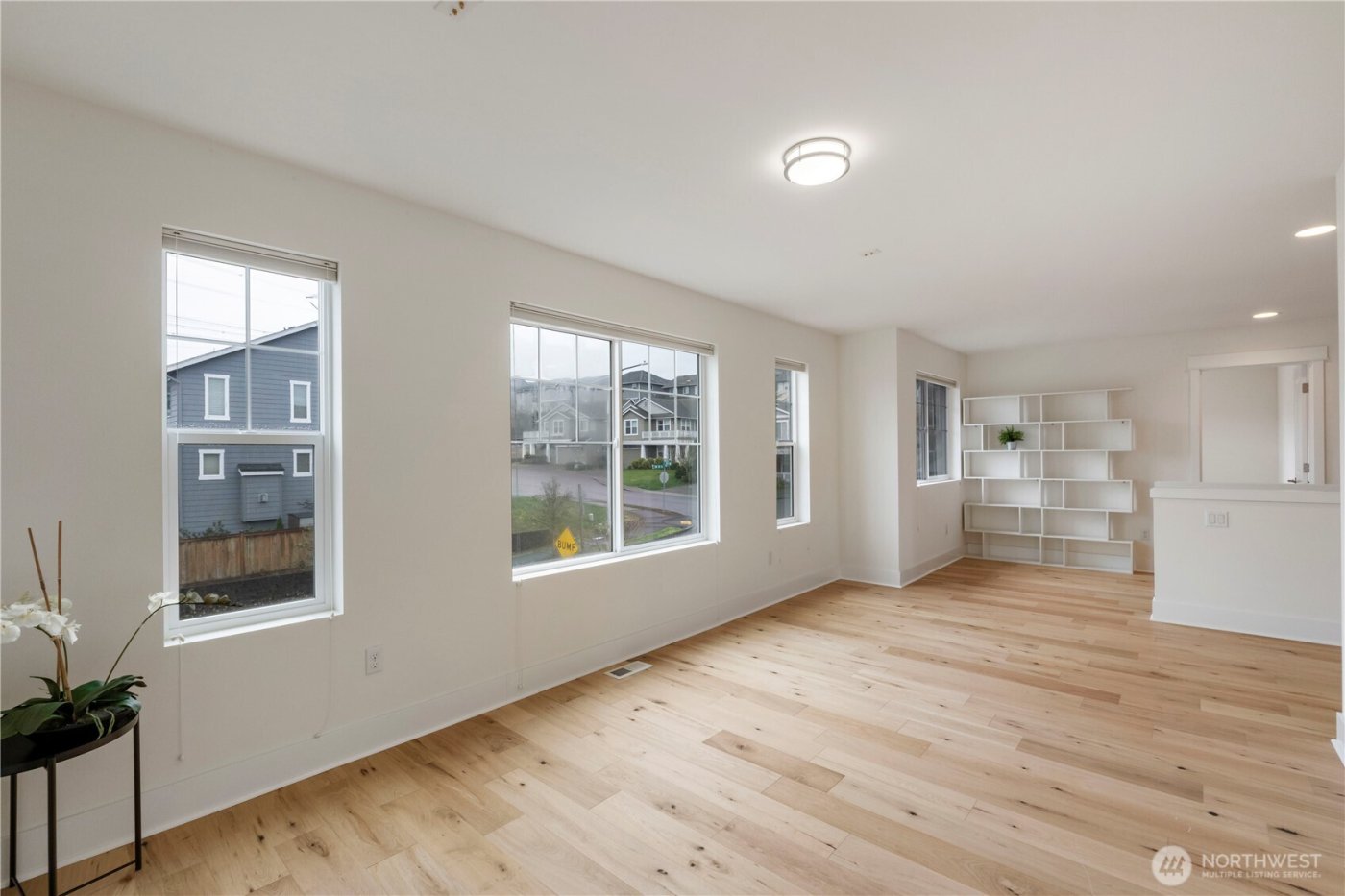 916 SW 341st St , Federal Way, WA 98023