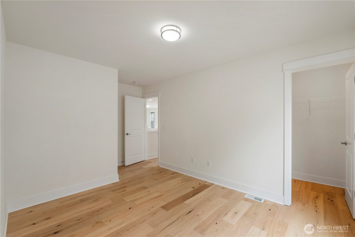 916 SW 341st St , Federal Way, WA 98023