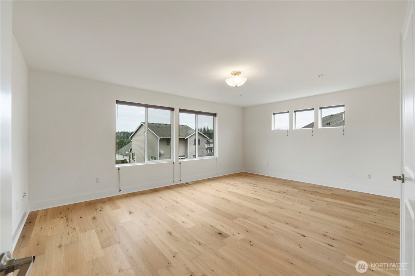 916 SW 341st St , Federal Way, WA 98023