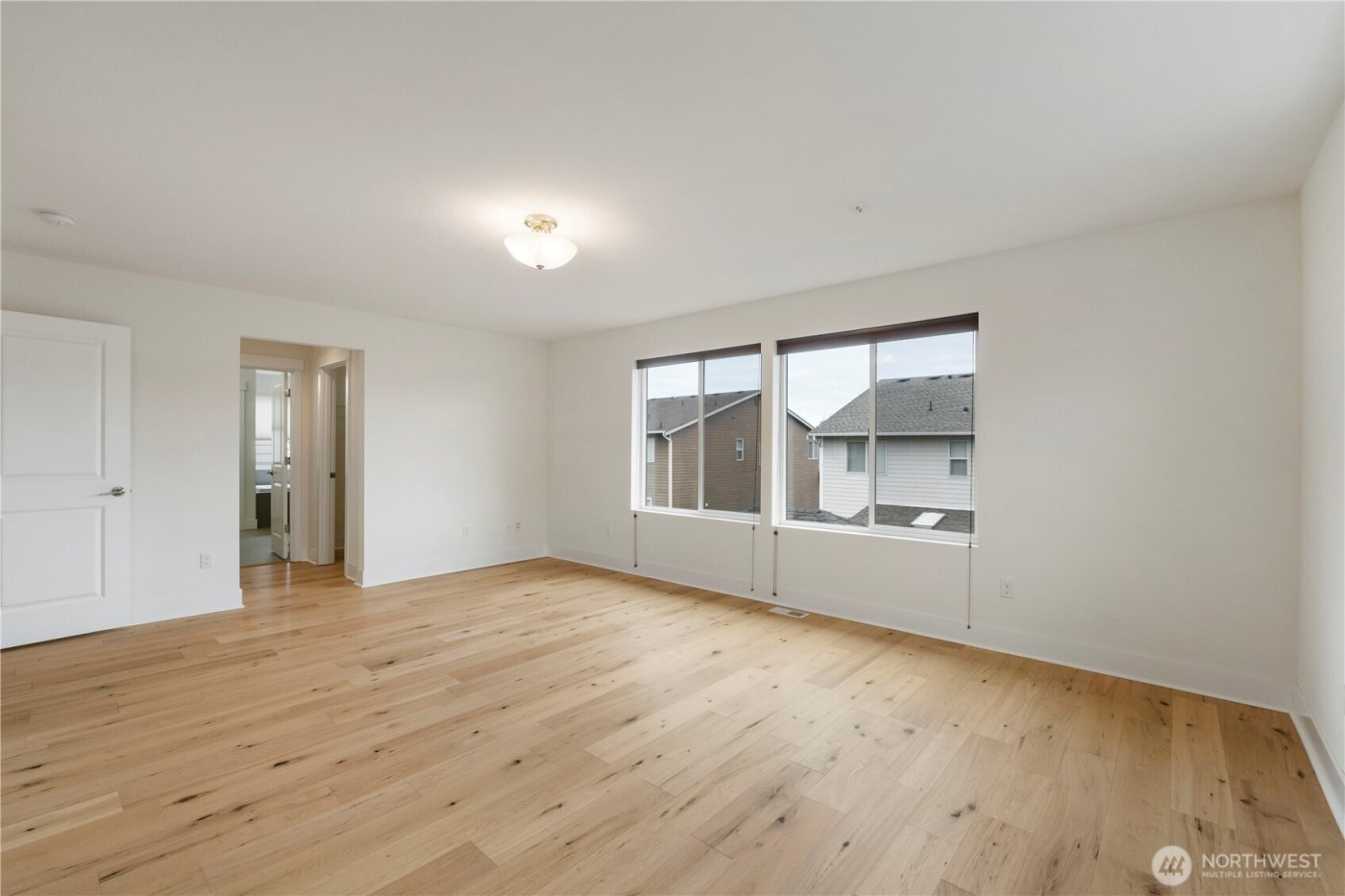 916 SW 341st St , Federal Way, WA 98023