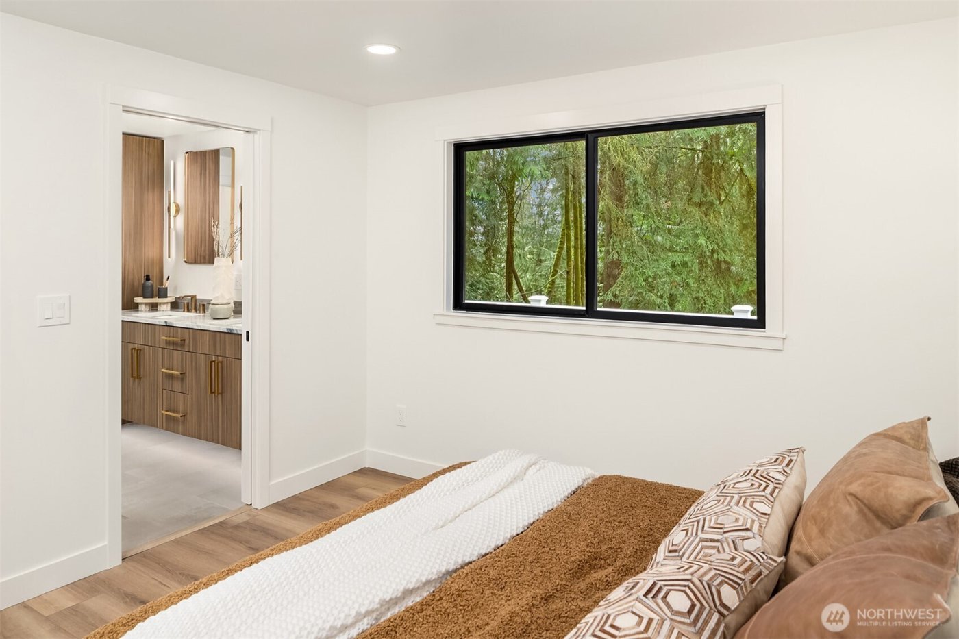 8107 214th Place SE, Woodinville, WA 98072-9744