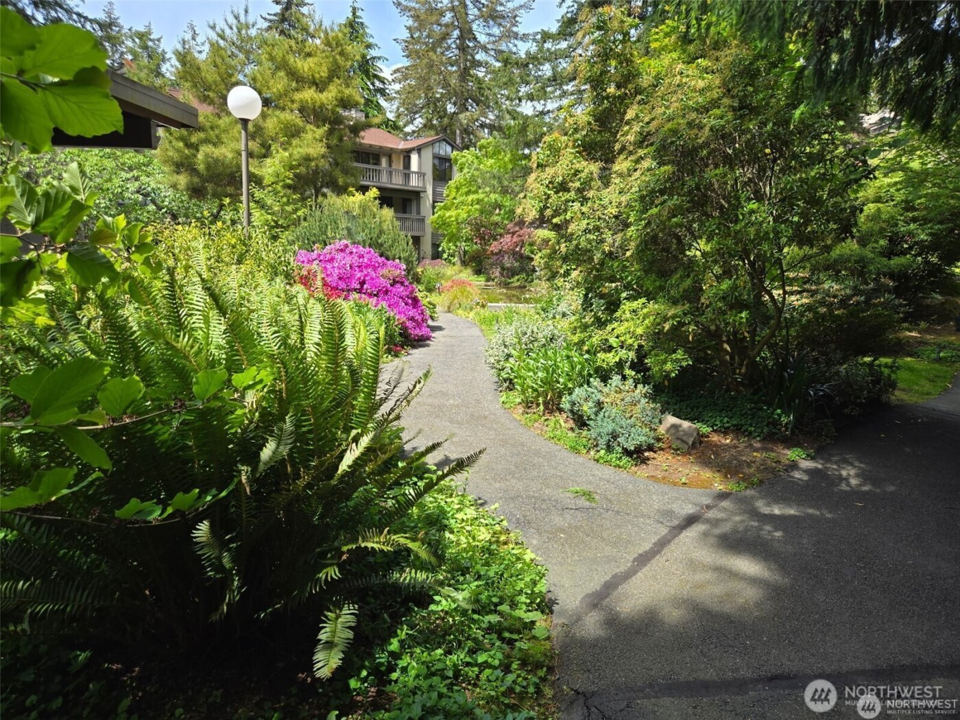 1524 NE 140th Street #D2, Seattle, WA 98125