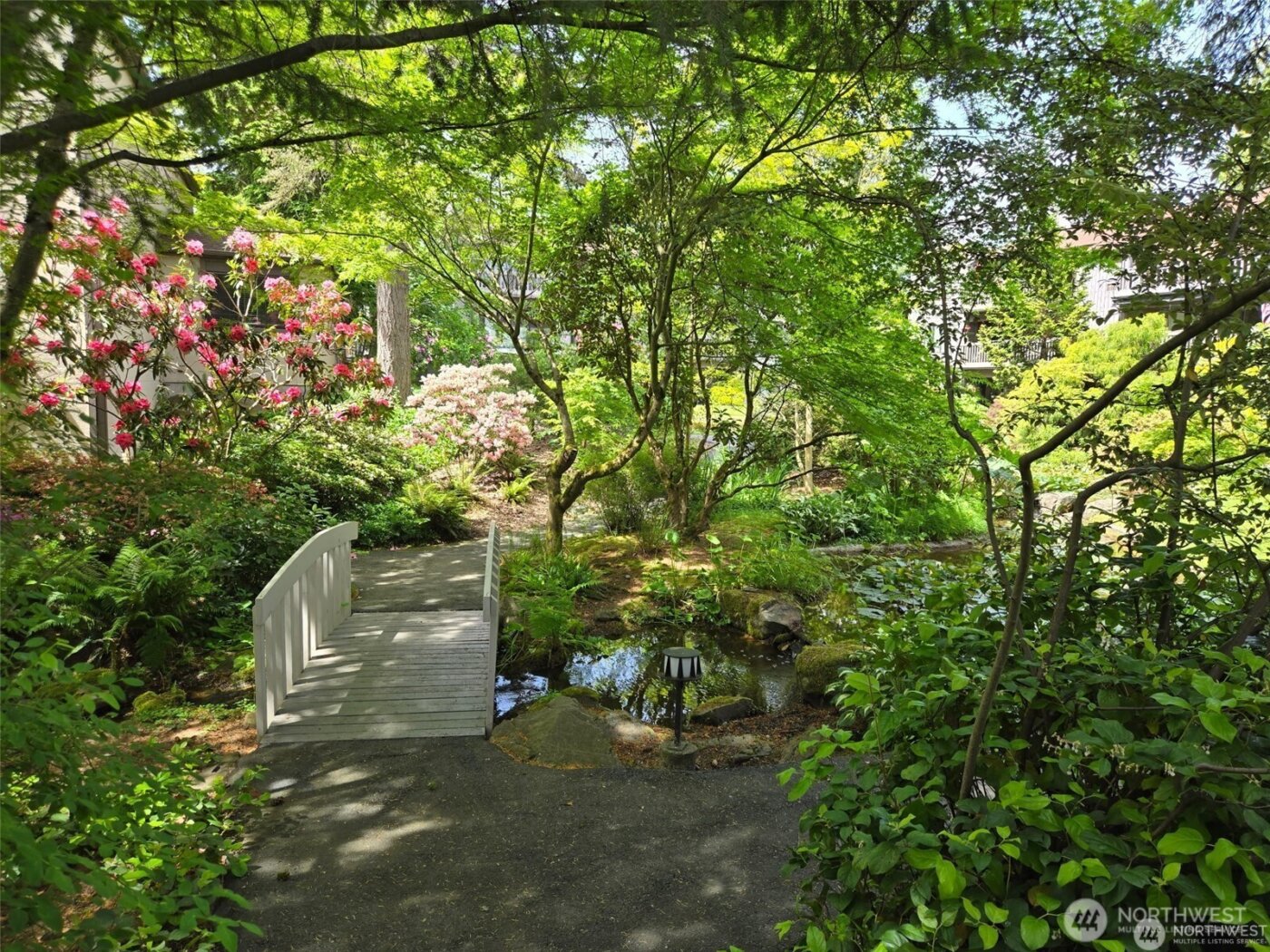 1524 NE 140th Street #D2, Seattle, WA 98125