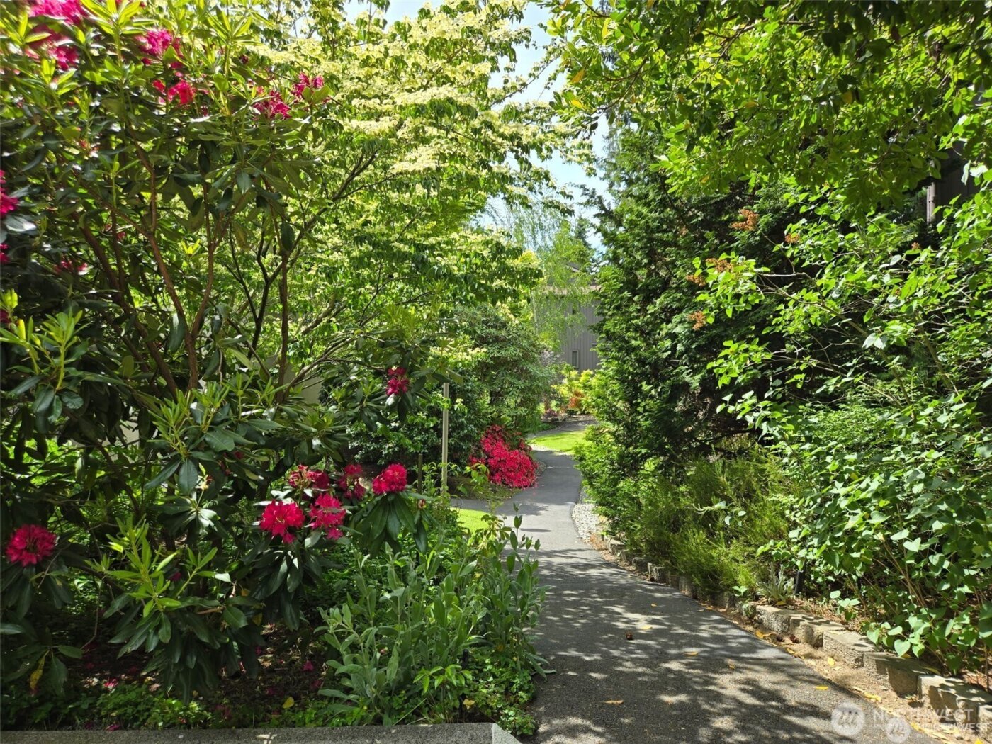 1524 NE 140th Street #D2, Seattle, WA 98125