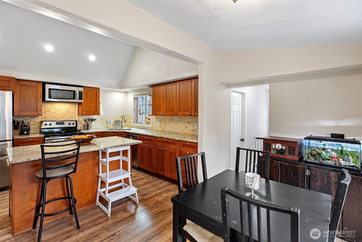 1325 Carr Boulevard , Bremerton, WA 98312