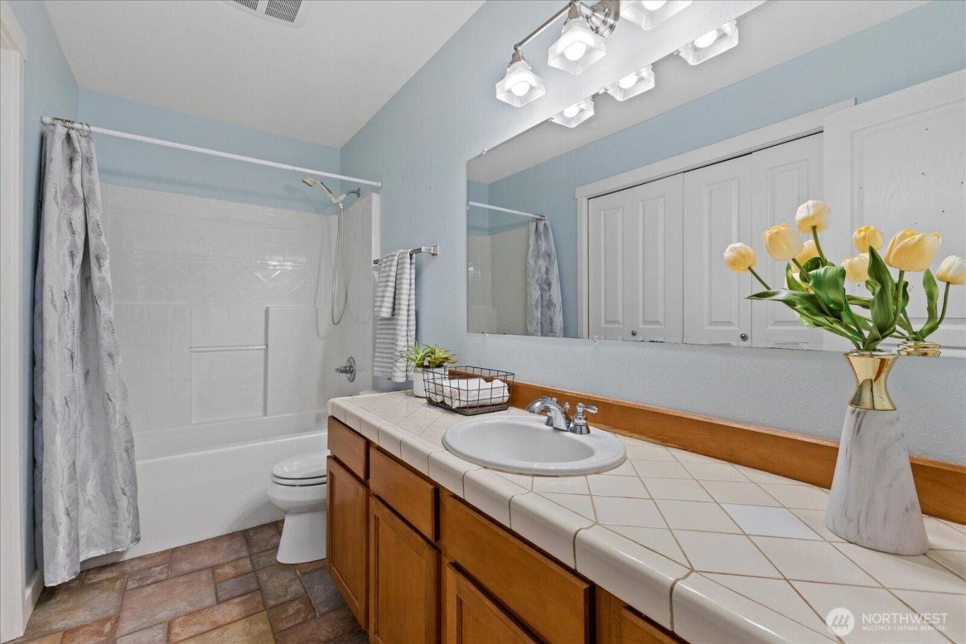 22005 260th Avenue SE, Maple Valley, WA 98038