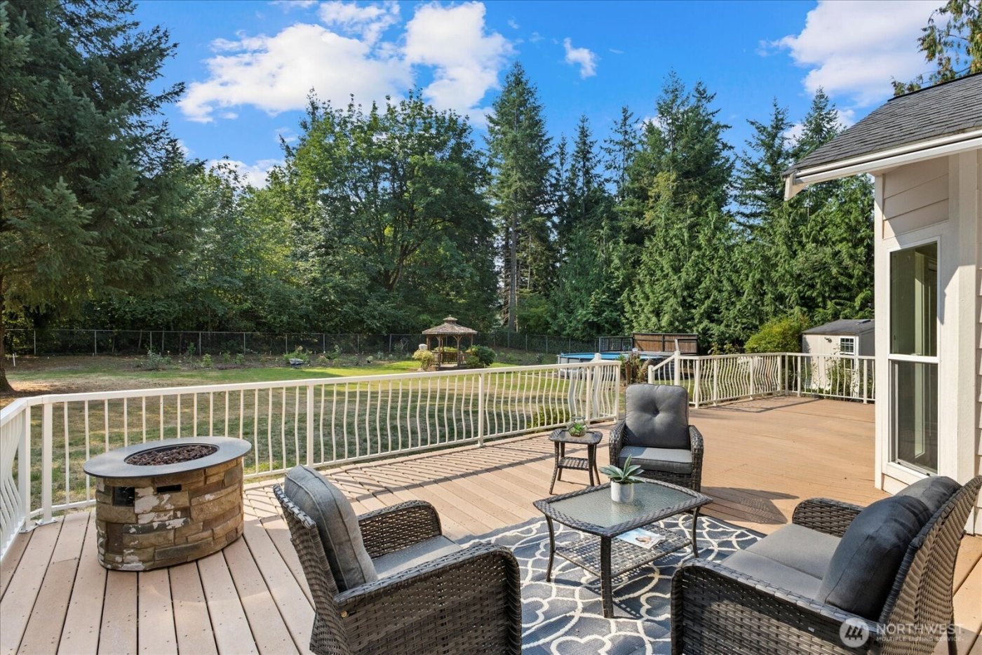 22005 260th Avenue SE, Maple Valley, WA 98038