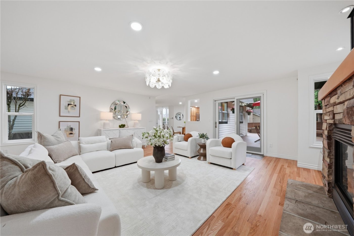 23345 NE 24th Place , Sammamish, WA 98074