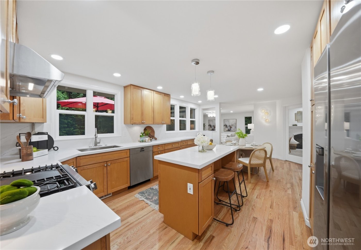 23345 NE 24th Place , Sammamish, WA 98074