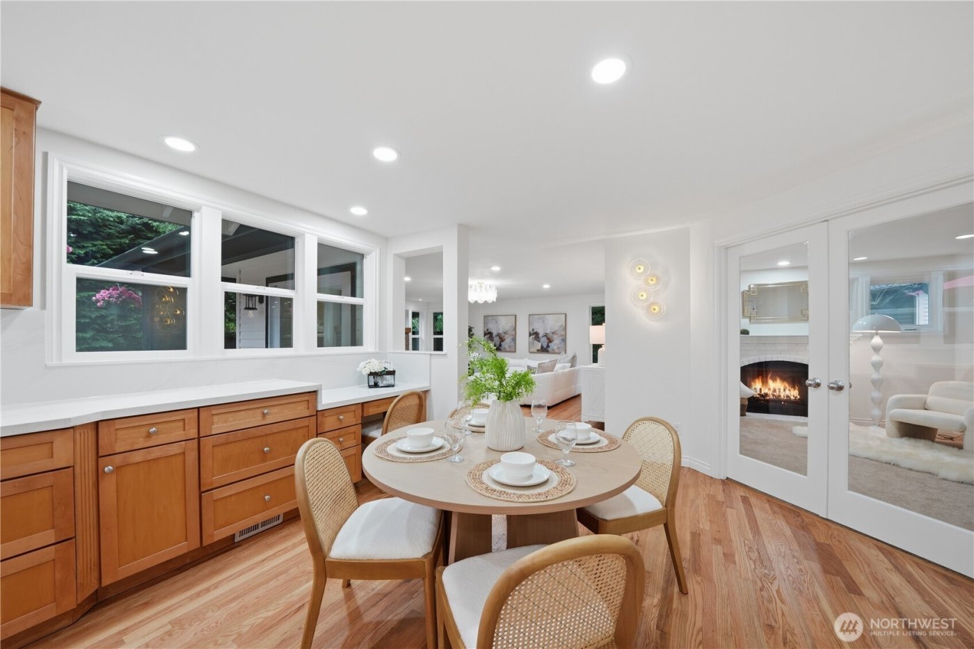 23345 NE 24th Place , Sammamish, WA 98074