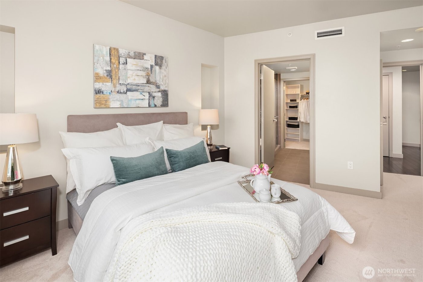 10610 NE 9th Place #1605, Bellevue, WA 98004