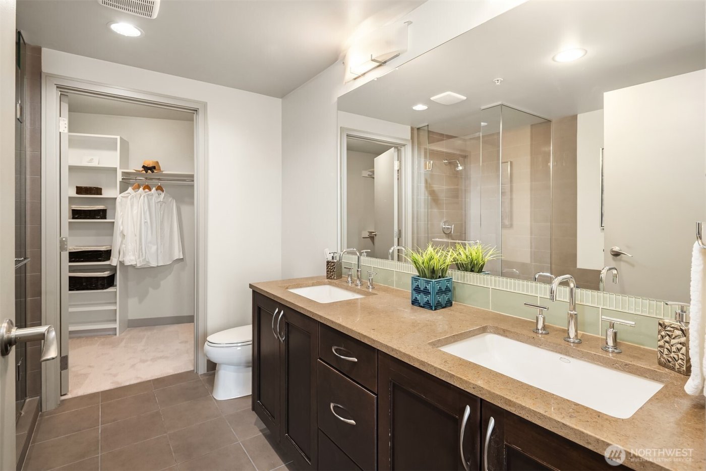 10610 NE 9th Place #1605, Bellevue, WA 98004