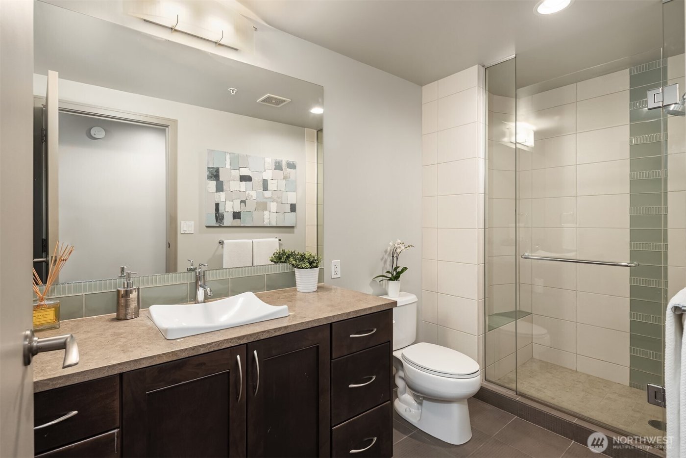 10610 NE 9th Place #1605, Bellevue, WA 98004