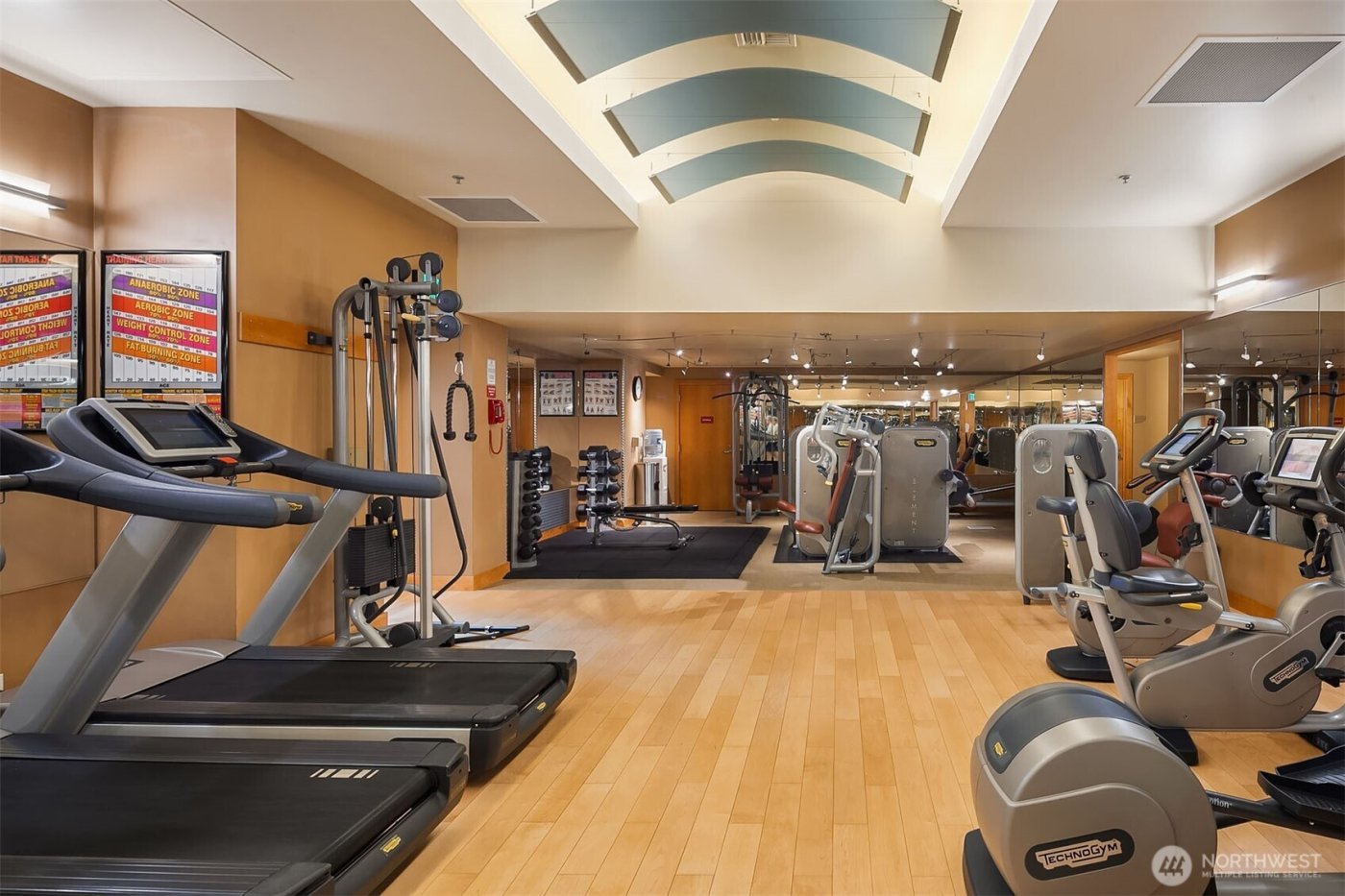 10610 NE 9th Place #1605, Bellevue, WA 98004