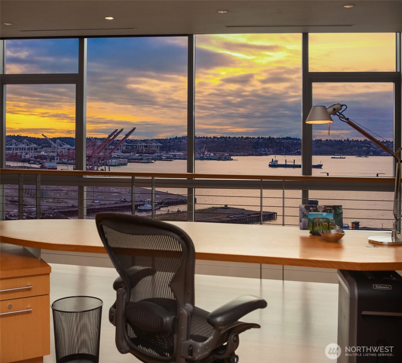 715 2nd Avenue #1501, Seattle, WA 98104