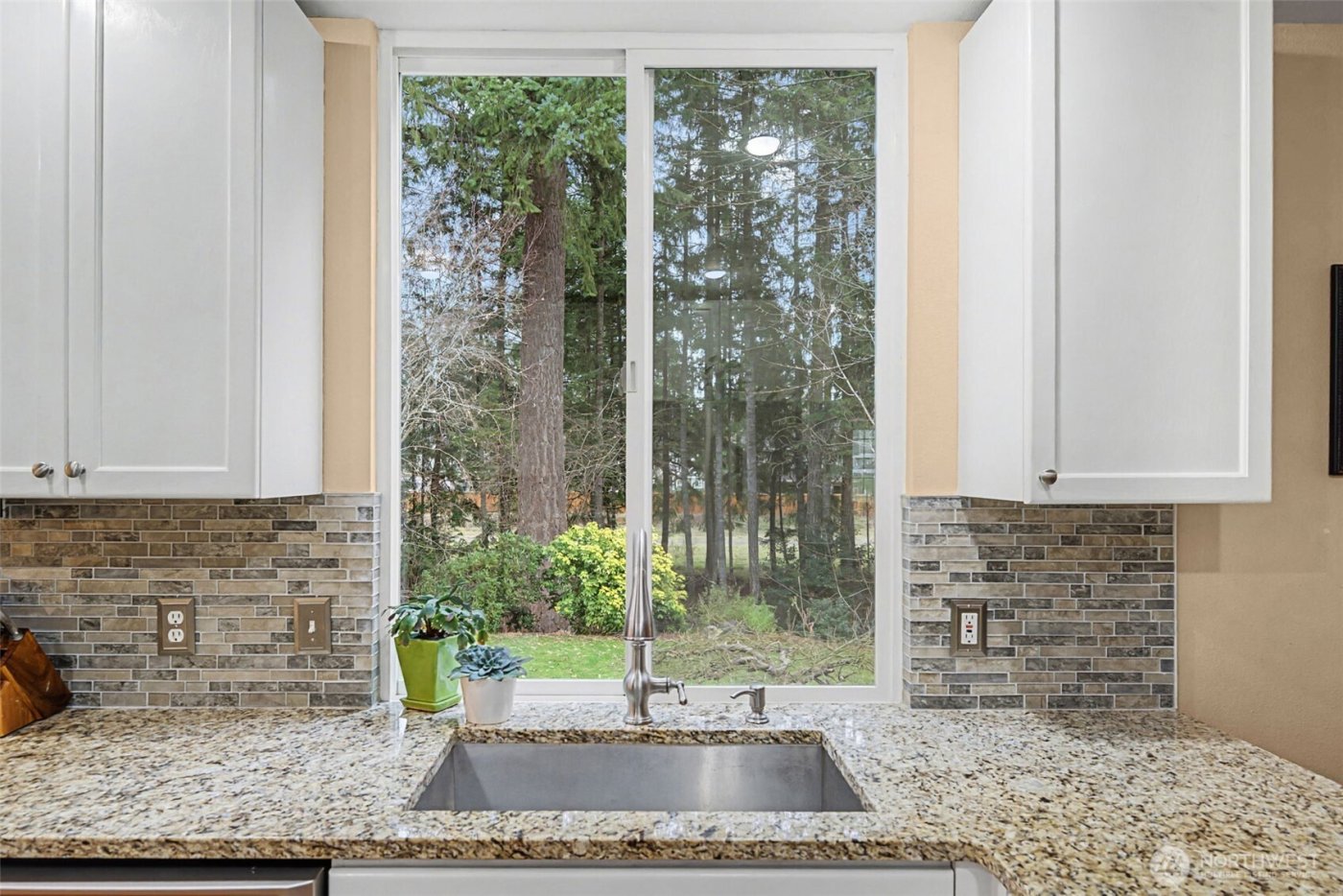 23312 SE 239th Street , Maple Valley, WA 98038