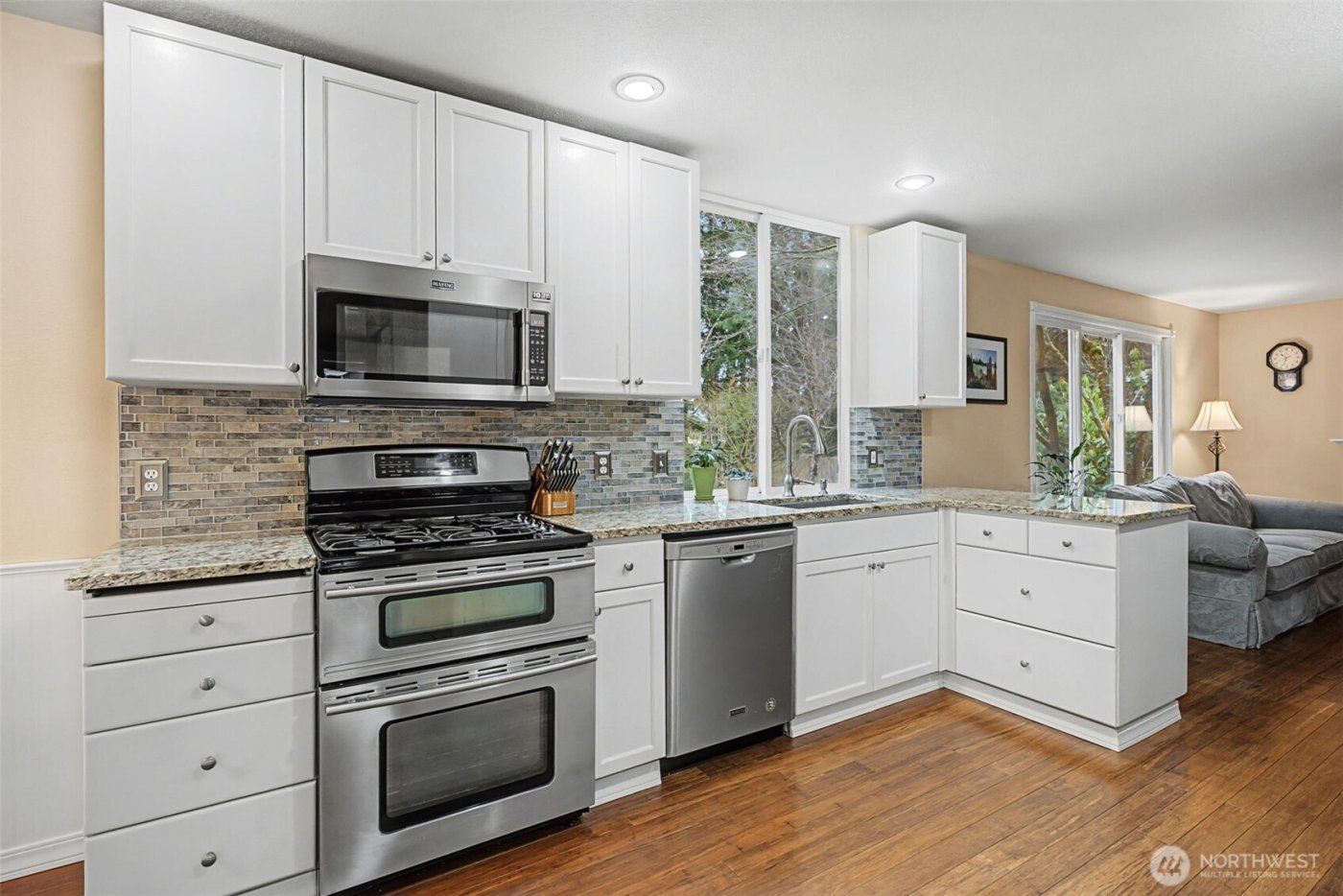 23312 SE 239th Street , Maple Valley, WA 98038