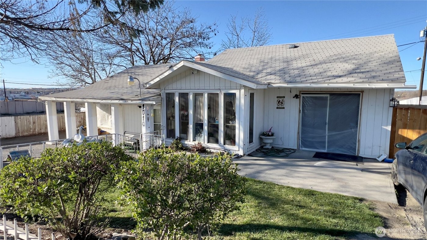 1010 E Terrace Ave , Moses Lake, WA 98837