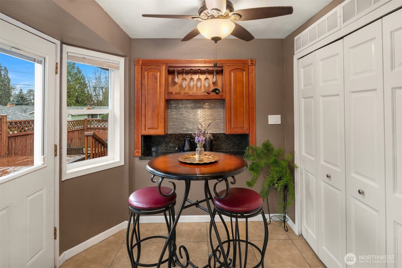 16534 4th Avenue S, Burien, WA 98148