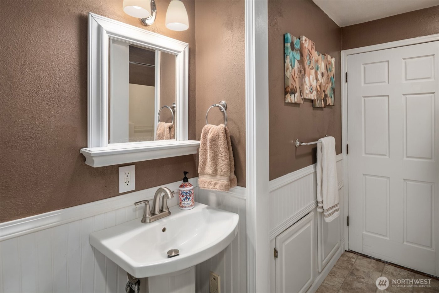 16534 4th Avenue S, Burien, WA 98148