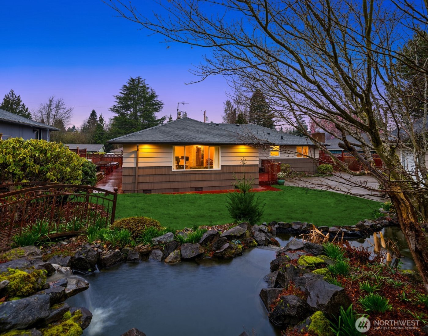 16534 4th Avenue S, Burien, WA 98148