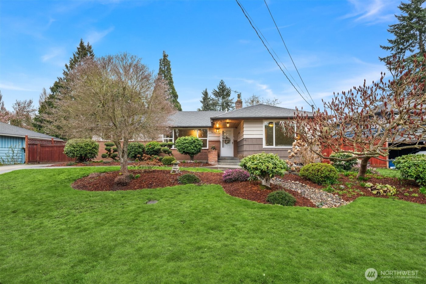 16534 4th Avenue S, Burien, WA 98148