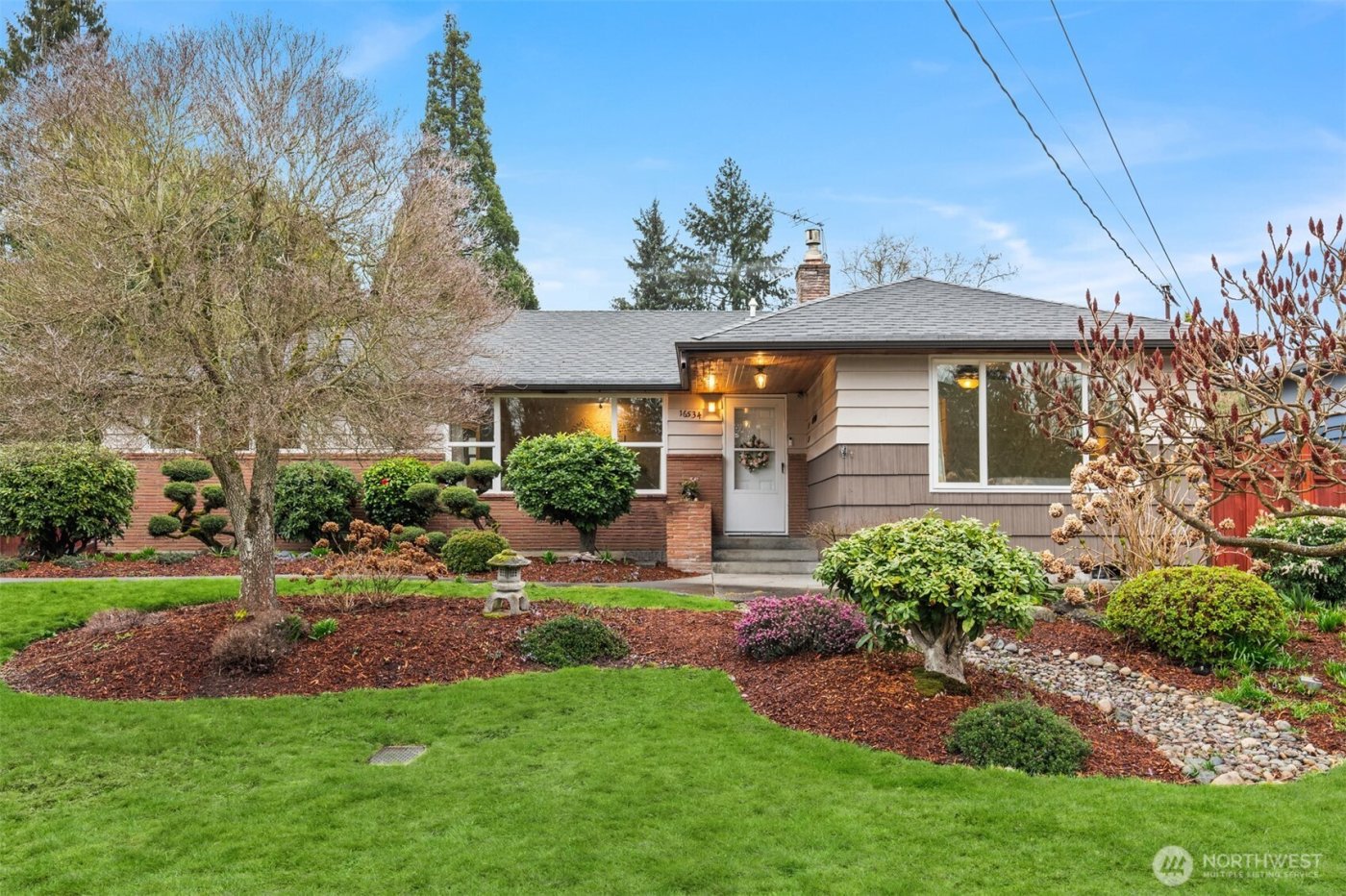 16534 4th Avenue S, Burien, WA 98148