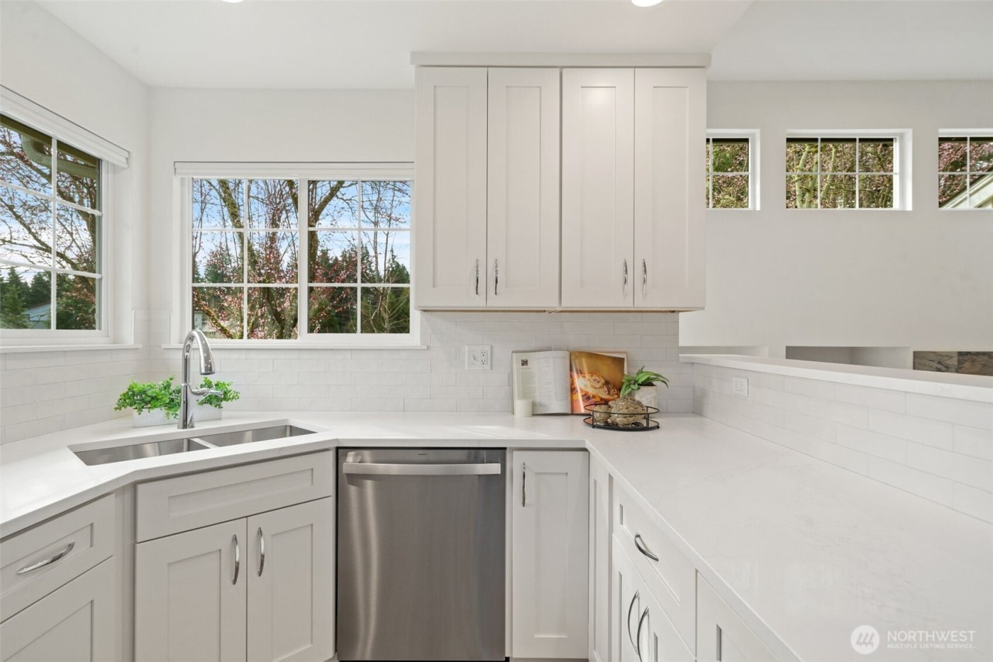 8315 NE 140th Street , Kirkland, WA 98034