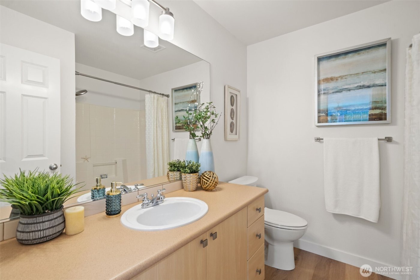 8315 NE 140th Street , Kirkland, WA 98034