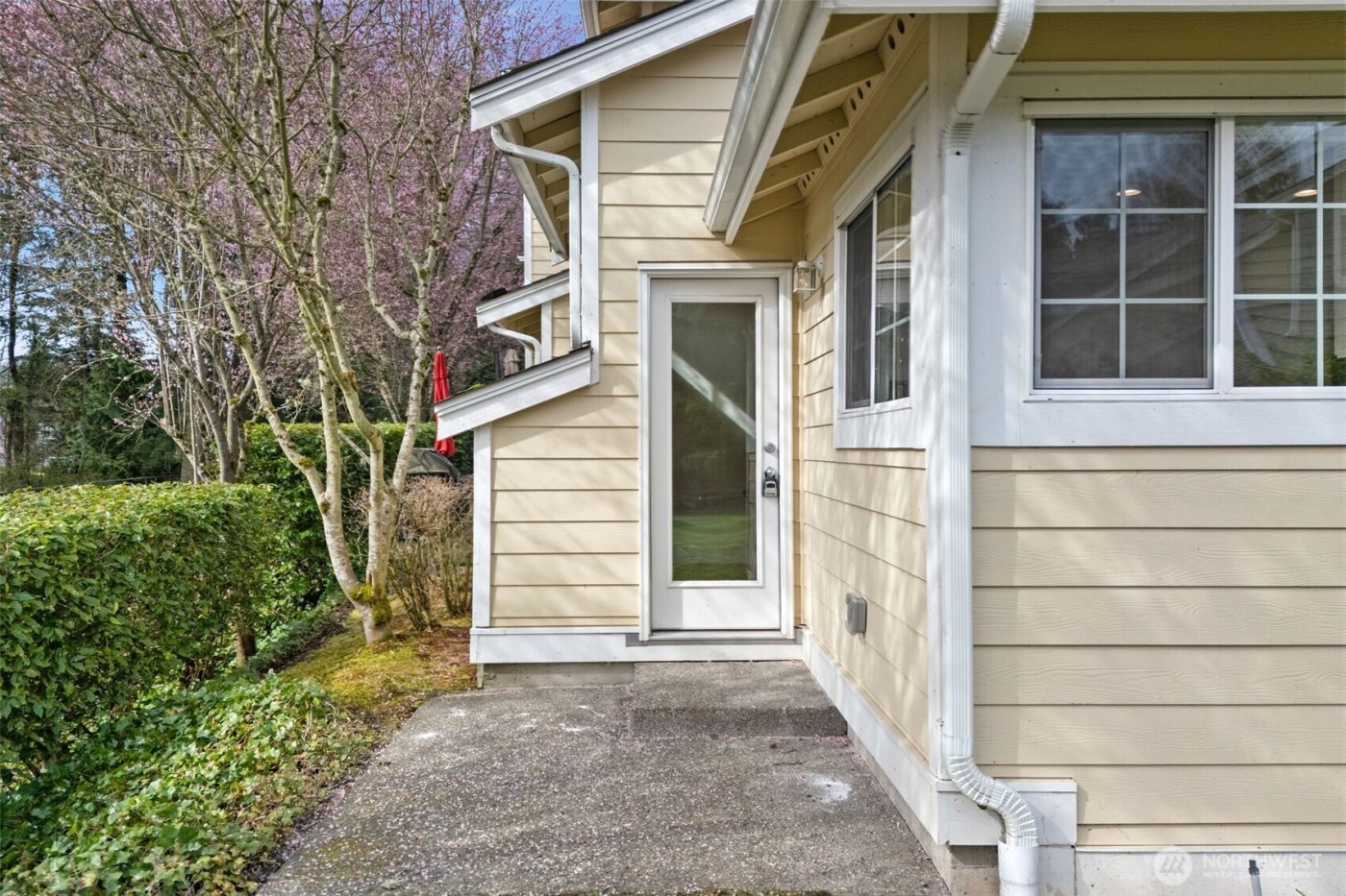 8315 NE 140th Street , Kirkland, WA 98034