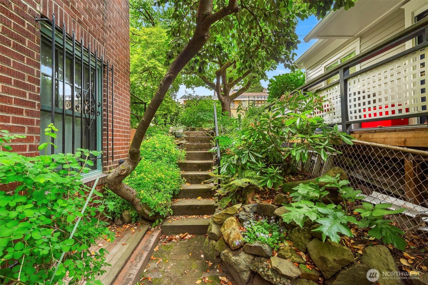 408 Bellevue Ave E #306, Seattle, WA 98102