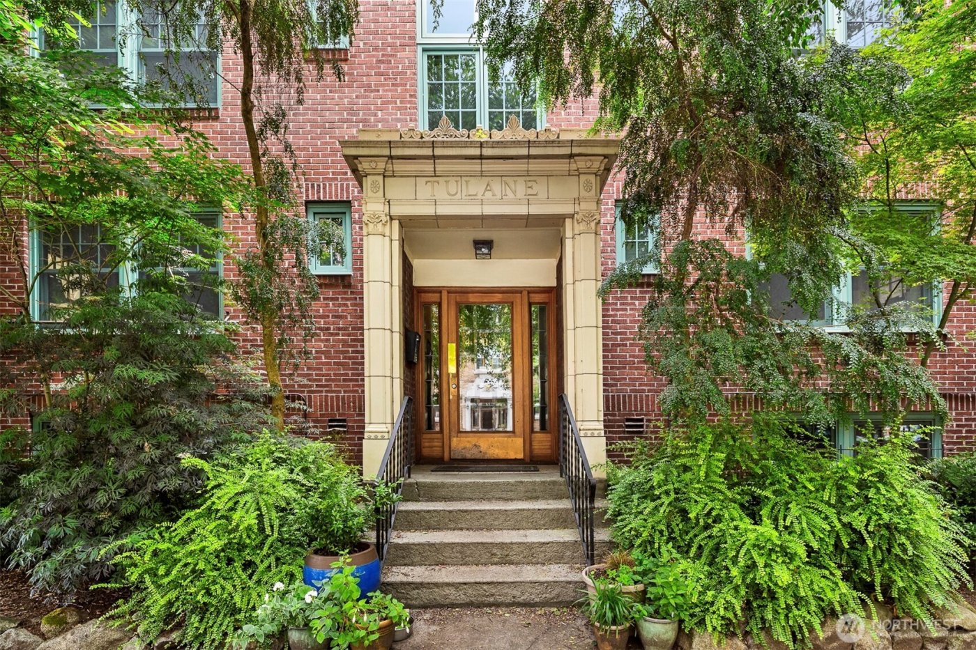 408 Bellevue Ave E #306, Seattle, WA 98102