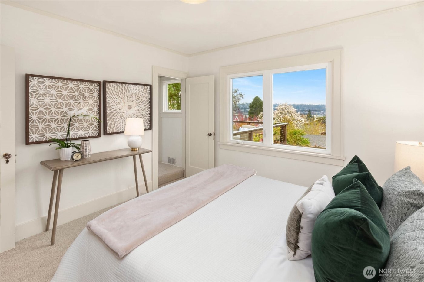 4411 2nd Avenue NW, Seattle, WA 98107