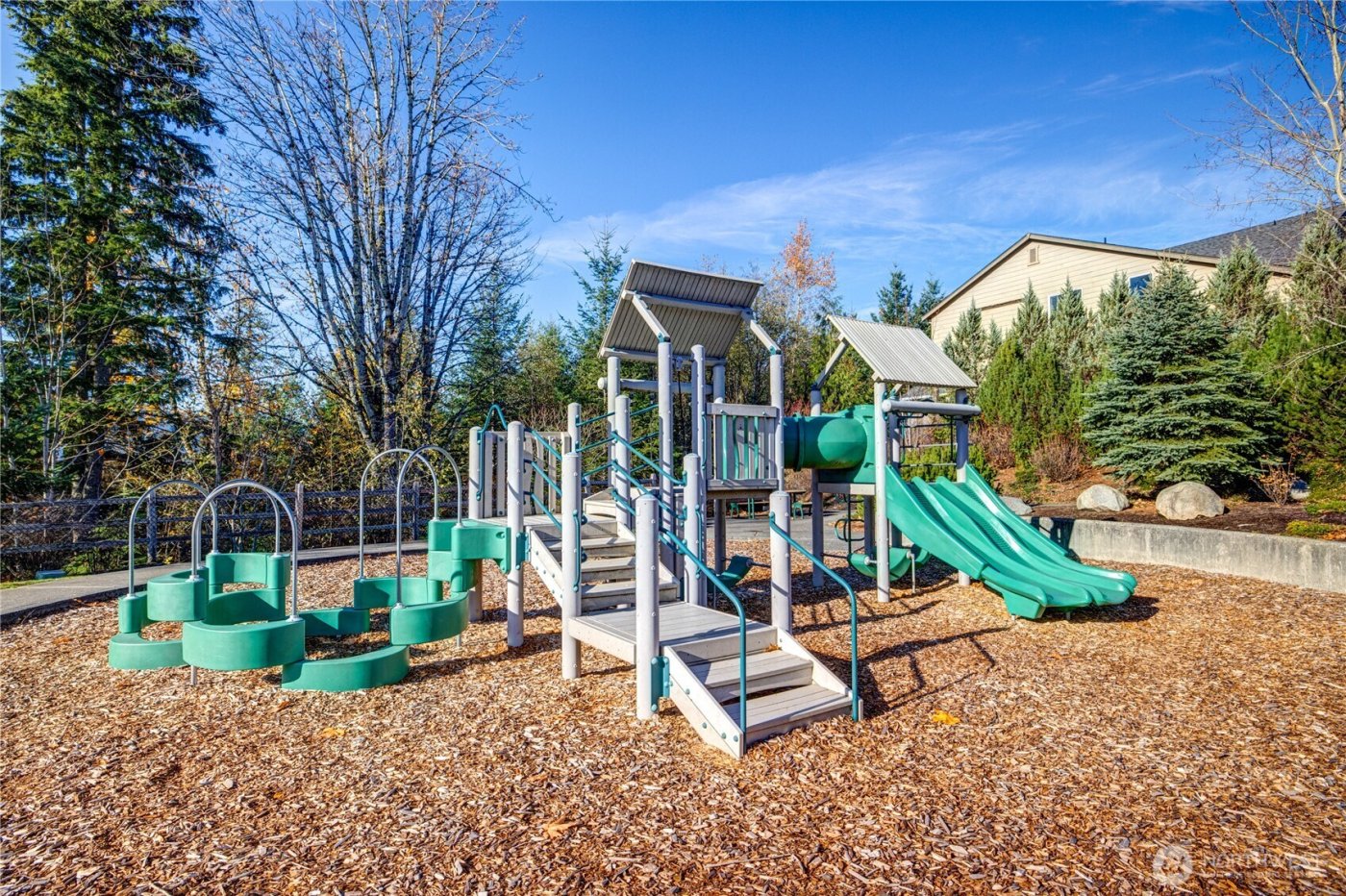 9327 Satterlee Avenue SE, Snoqualmie, WA 98065