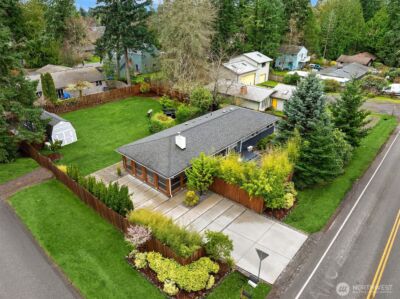 1090 Grow Avenue NW, Bainbridge Island, WA 98110